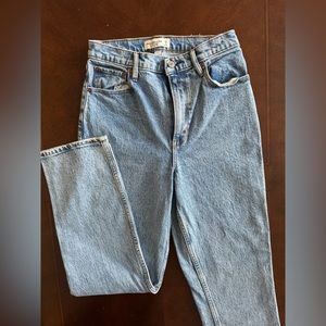 Abercrombie & Fitch Ultra High Rise 90s Straight Curve Love - Size 29/8R